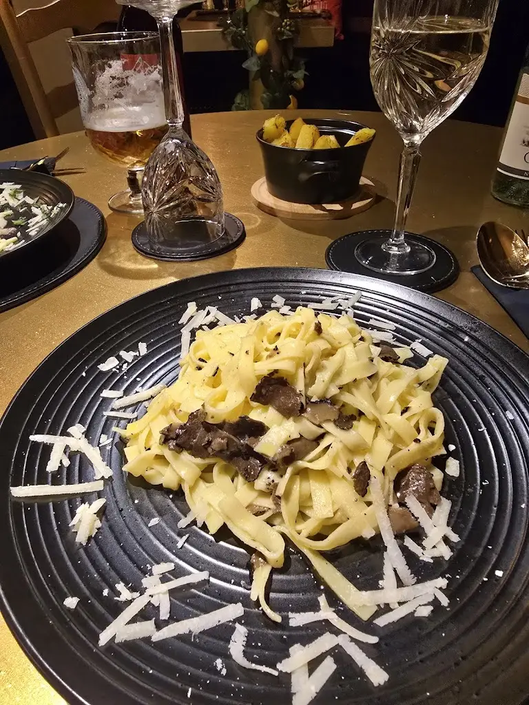 Charlie B_BELLA ITALIA MD_Market Drayton_review