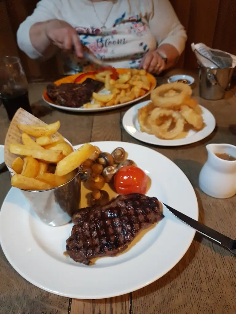 Menu_Henri's Diner_Maldon_image_5