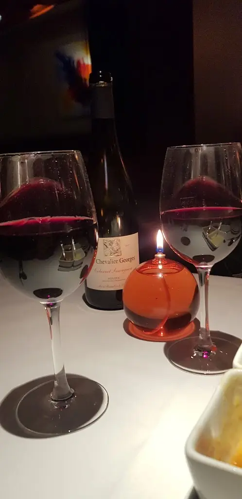 silky silk_Way To The Raj_Marks Tey_review