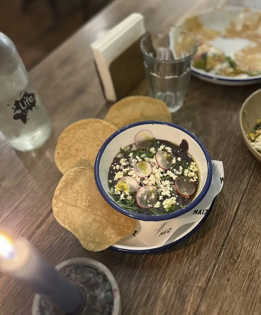 Lily Benbow_Maiz_Manningtree_recensione