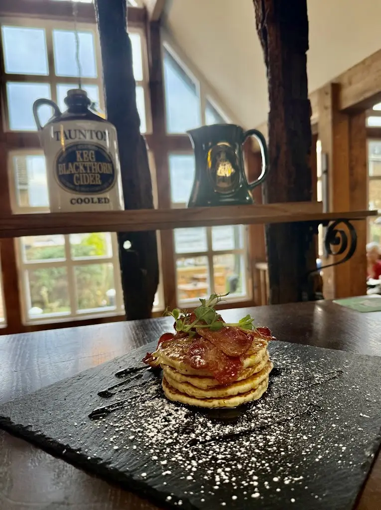 The Crown Pub and Hotel_Manningtree_slider_image_2