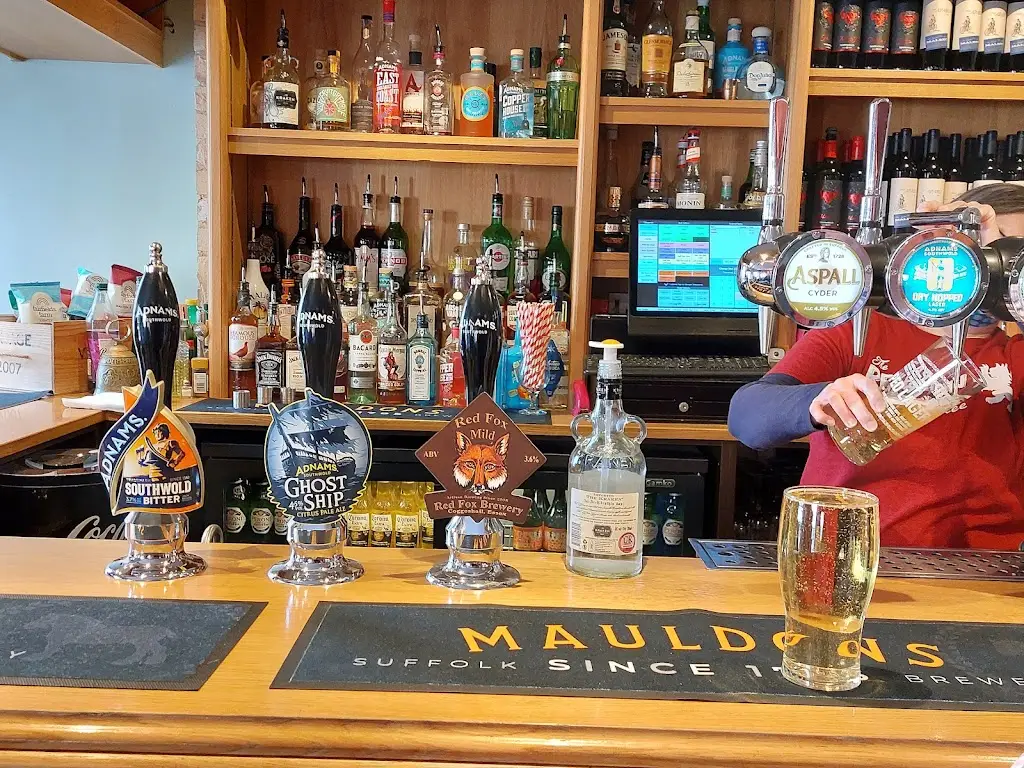 The Red Lion_Manningtree_slider_image_1