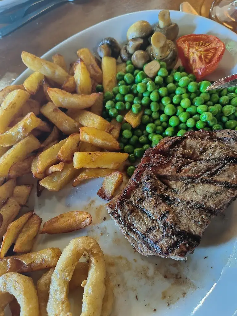 Barbara Salimova_Ye Olde Smokey House_Marldon_review