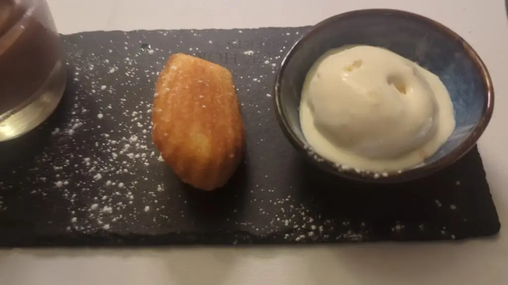 The Black Horse Restaurant_Market Bosworth_slider_image_2