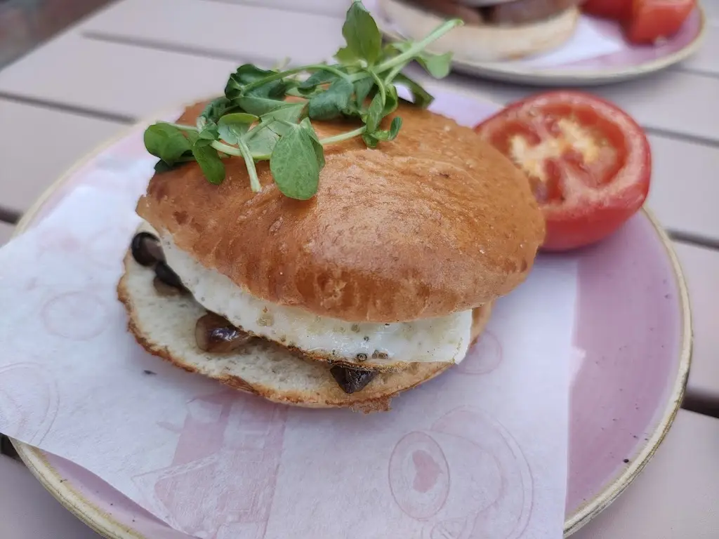 fox iux_Maison Rose_Market Bosworth_review