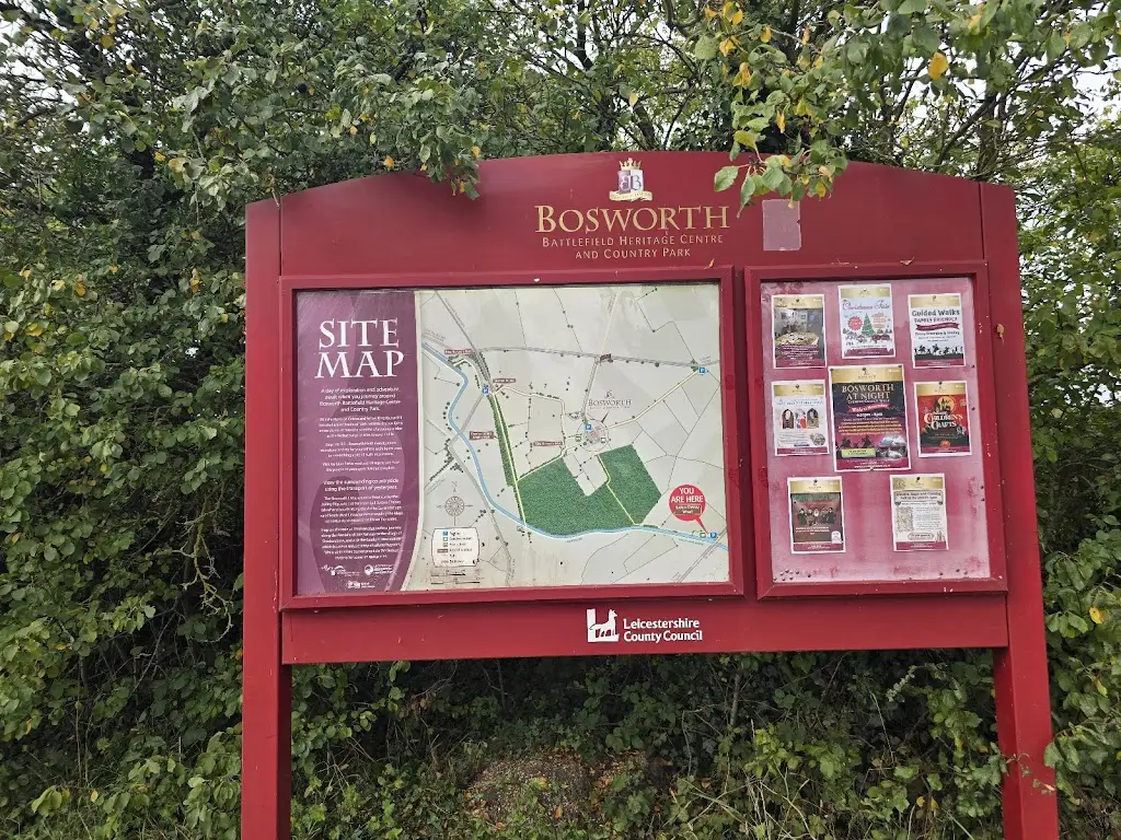 Ian Dilkes_Sutton Wharf_Market Bosworth_recensione