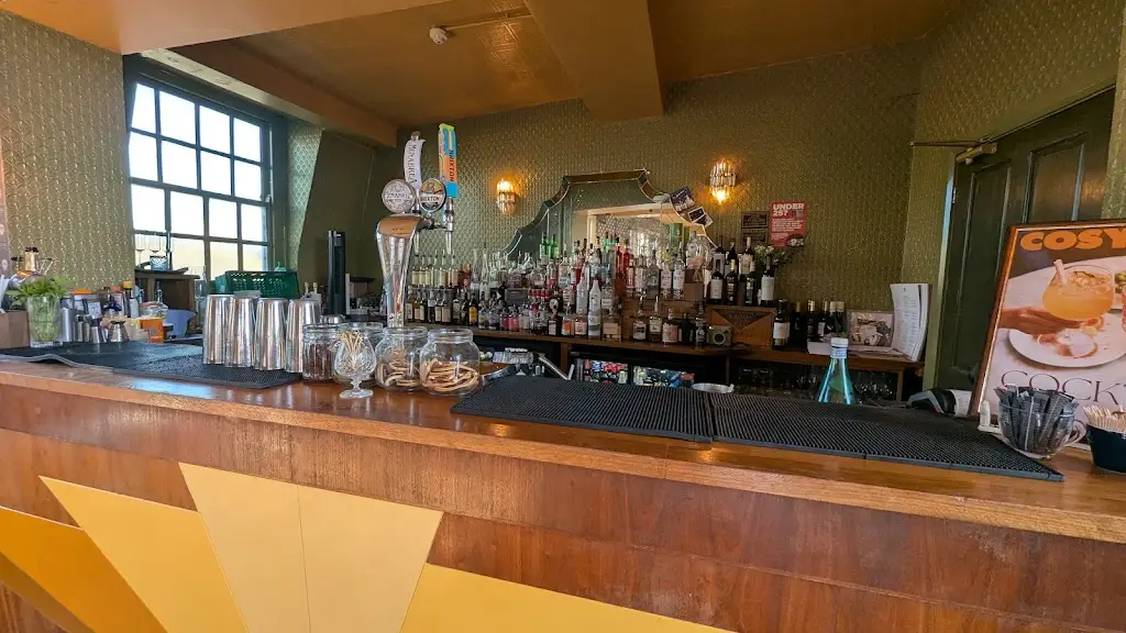 David “DRWR” Richardson_Cosy Club_Barnack_review