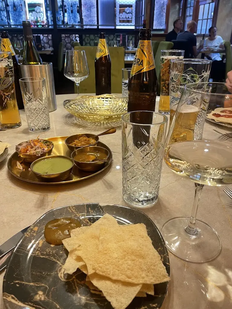 MsIzzBizz_Olive Naturally Indian markyate Branch_Markyate_review