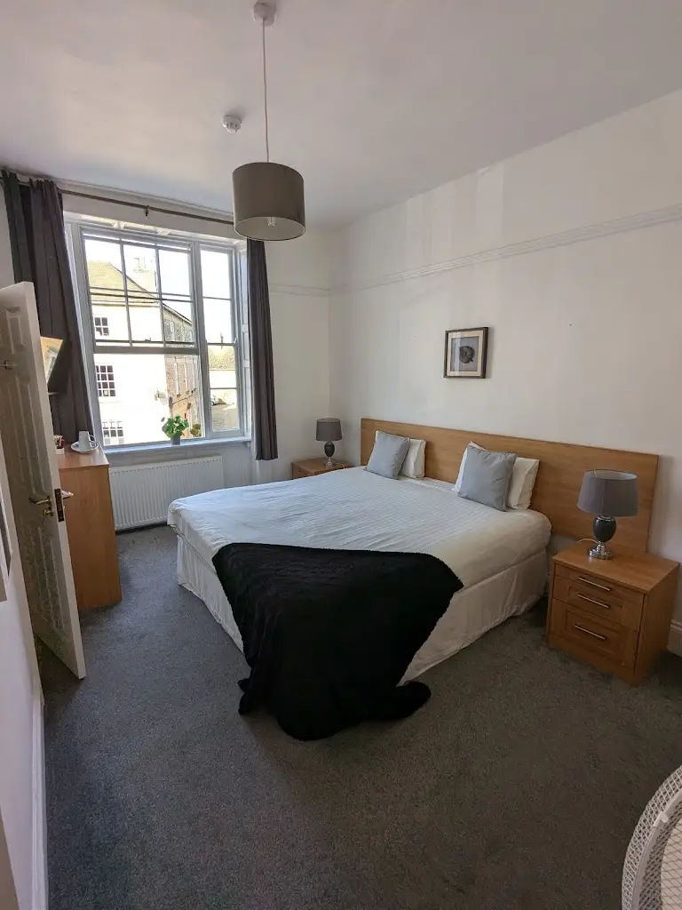 Deeping Stage Hotel_Market Deeping_slider_image_2