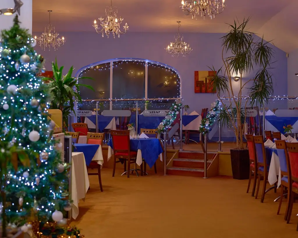 Maharanis Restaurant - Deeping St James_Market Deeping_slider_image_3