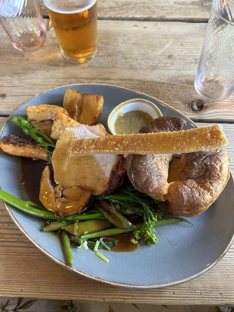 Georgina Gray_The Red Lion_Market Deeping_review