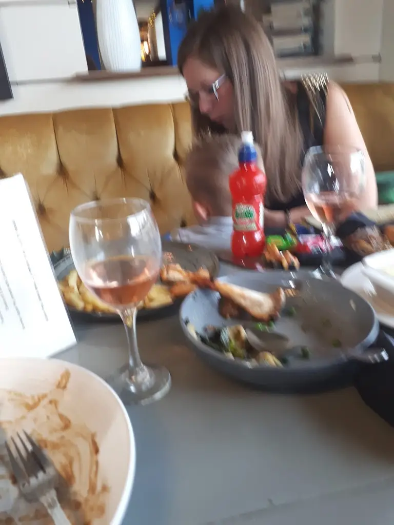 Menu_Coach & Horses_Markfield_image_5