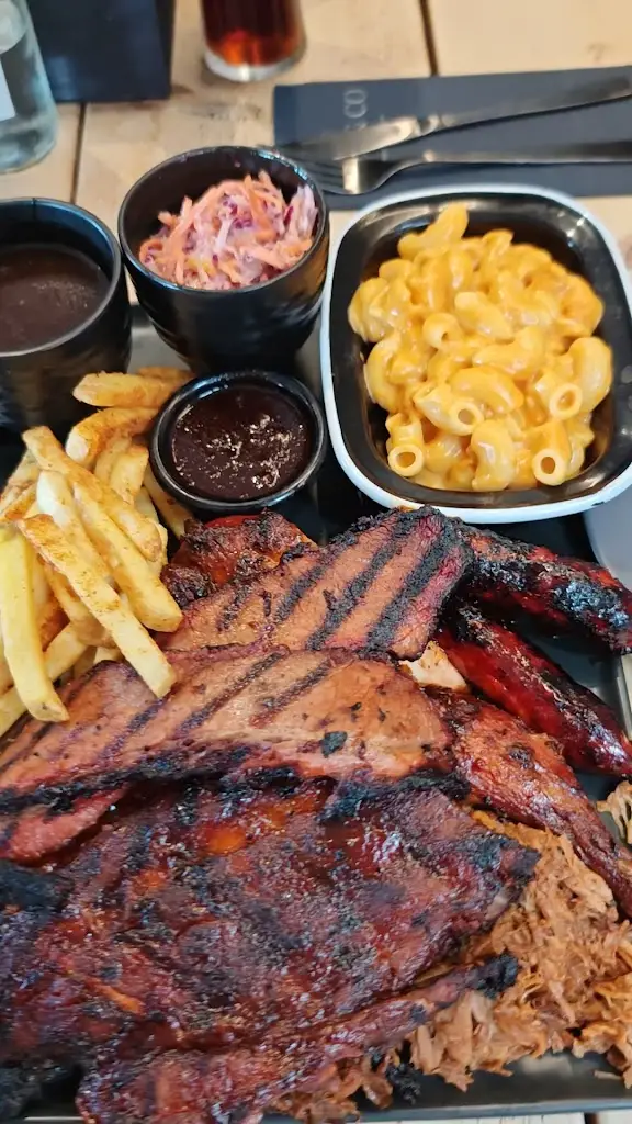 Smoke & Co Margate_Margate_slider_image_2