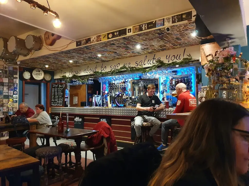 Simon Cotton_The Workmans and Black Market Venue_Market Warsop_review