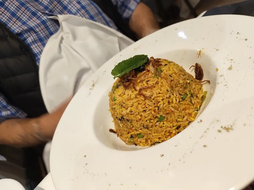 Tim Dawson_Nepalese Vansa Ghar_Barnack_review