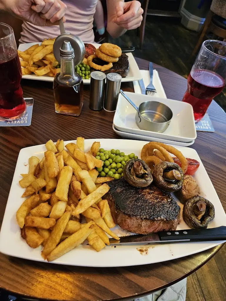 The Jug & Glass Inn restaurant in Market Warsop