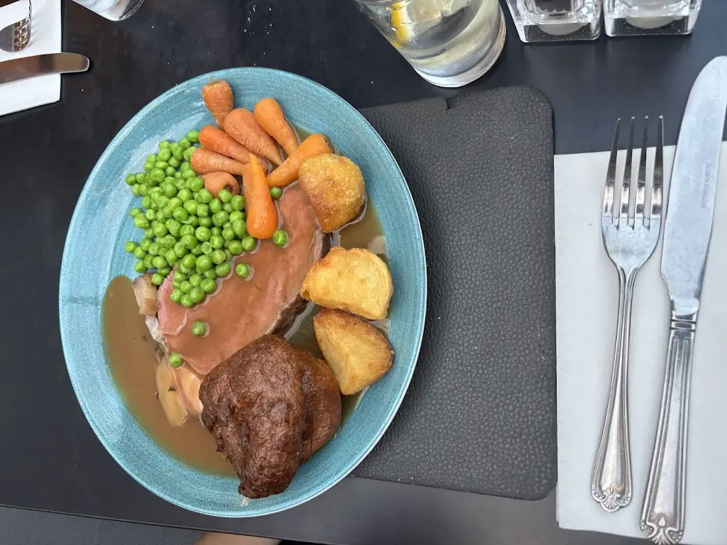 The Middle House_Mayfield_slider_image_2