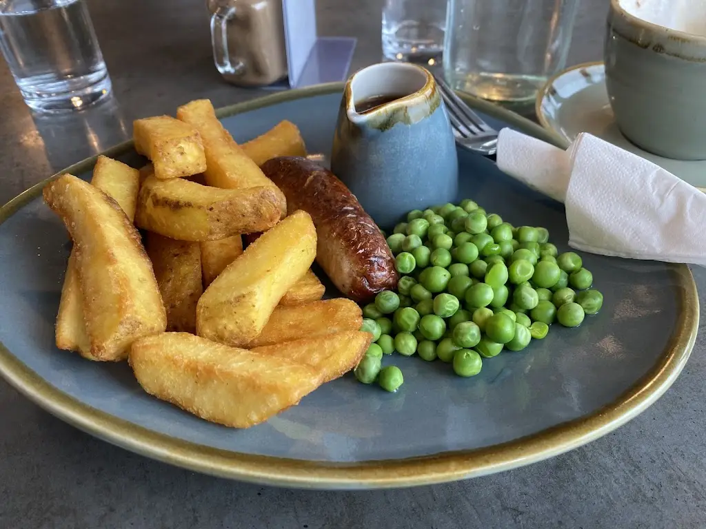 M Jones_Three Trees Farm Shop & Cafe_Aldbourne_review