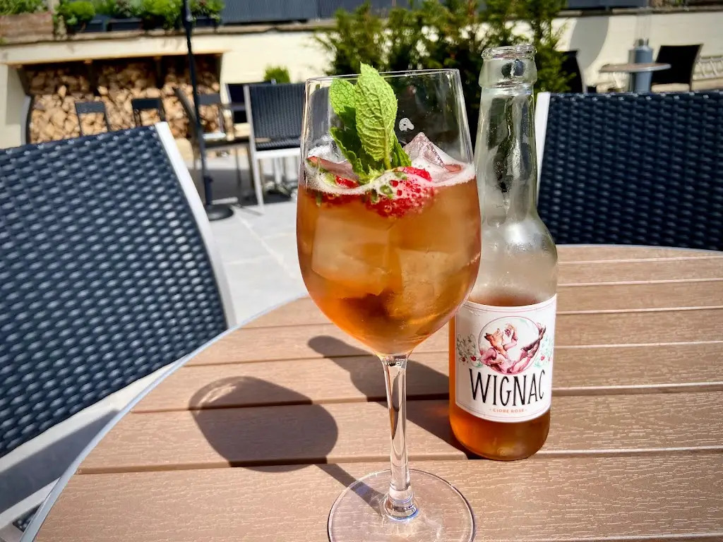 Dan's at The Crown_Marlborough_slider_image_2