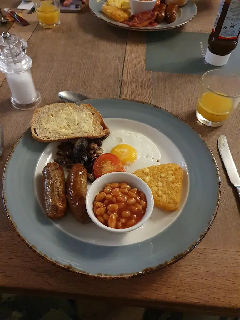 Menu_Castle & Ball_Marlborough_image_7