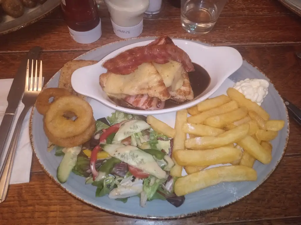 Menu_Castle & Ball_Marlborough_image_8