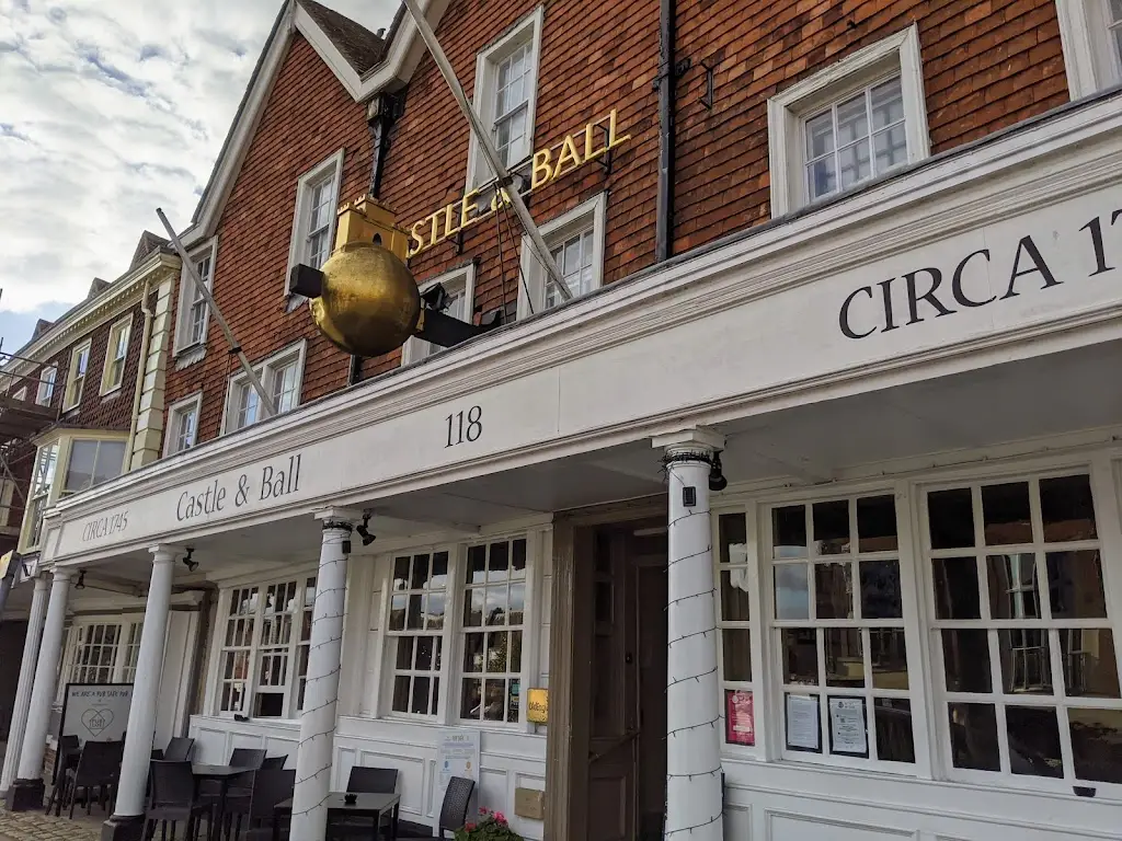Castle & Ball restaurant in Marlborough