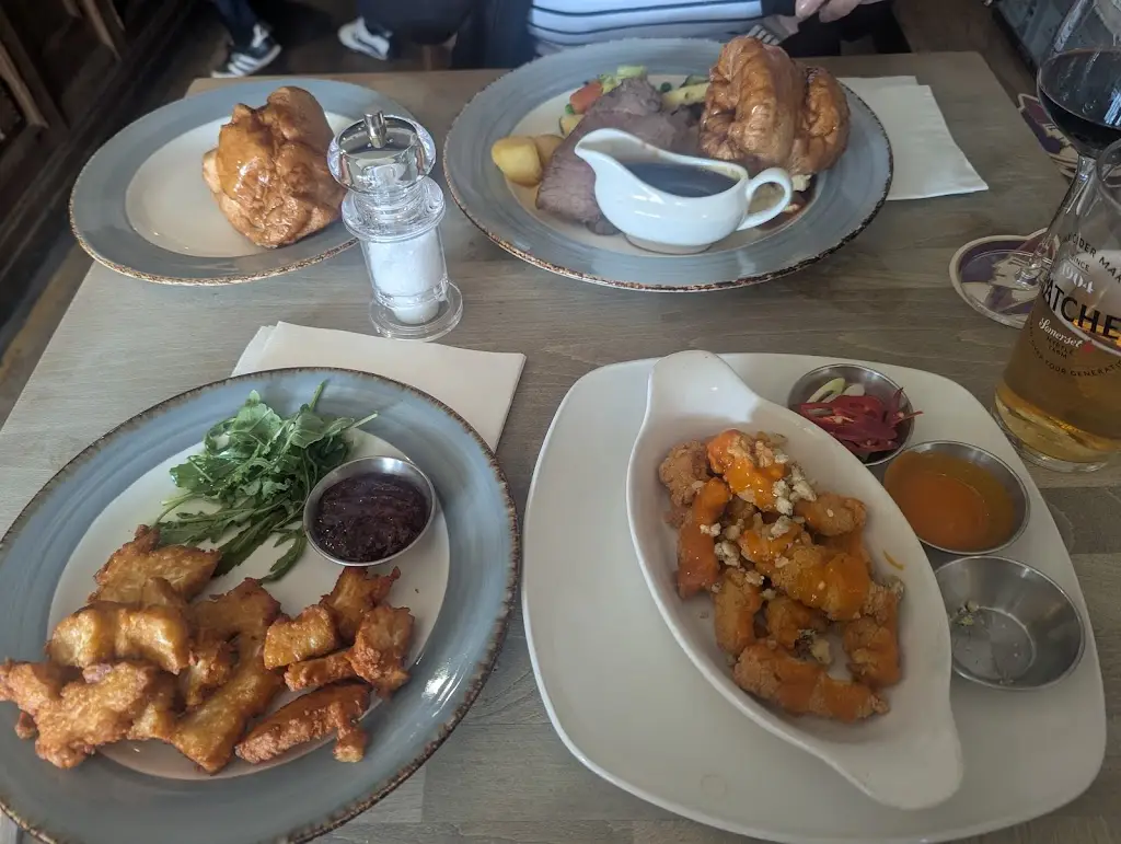 Castle & Ball_Marlborough_slider_image_3