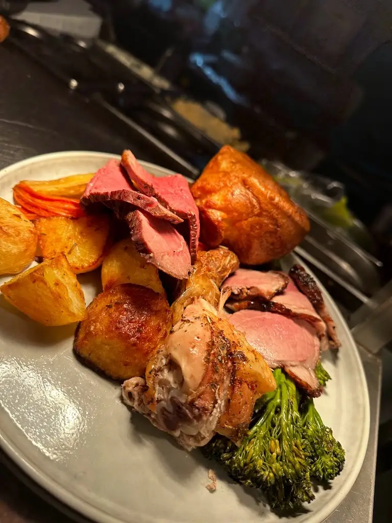 Menu_Fancy B._Marlborough_image_5