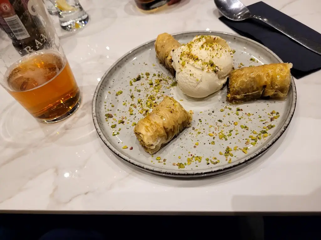 Menu_Fancy B._Marlborough_image_9