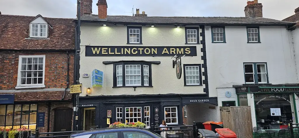 Tim Tomlinson_The Wellington Arms, Marlborough_Marlborough_review