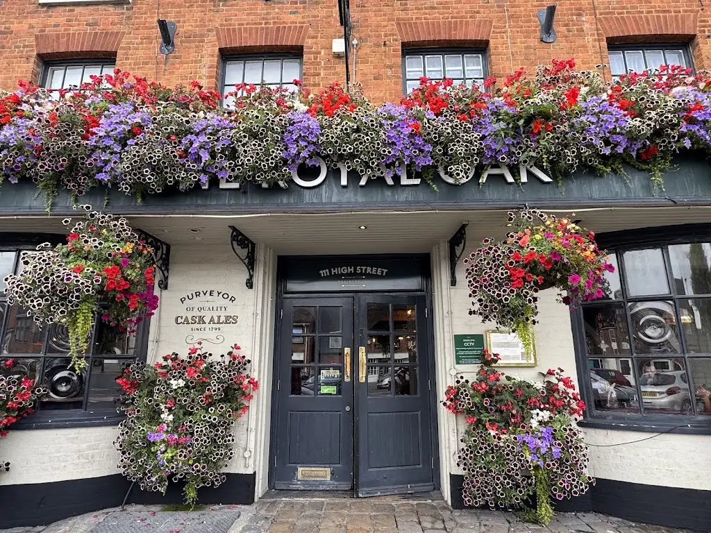 Joel Pagett_Royal Oak_Marlborough_review