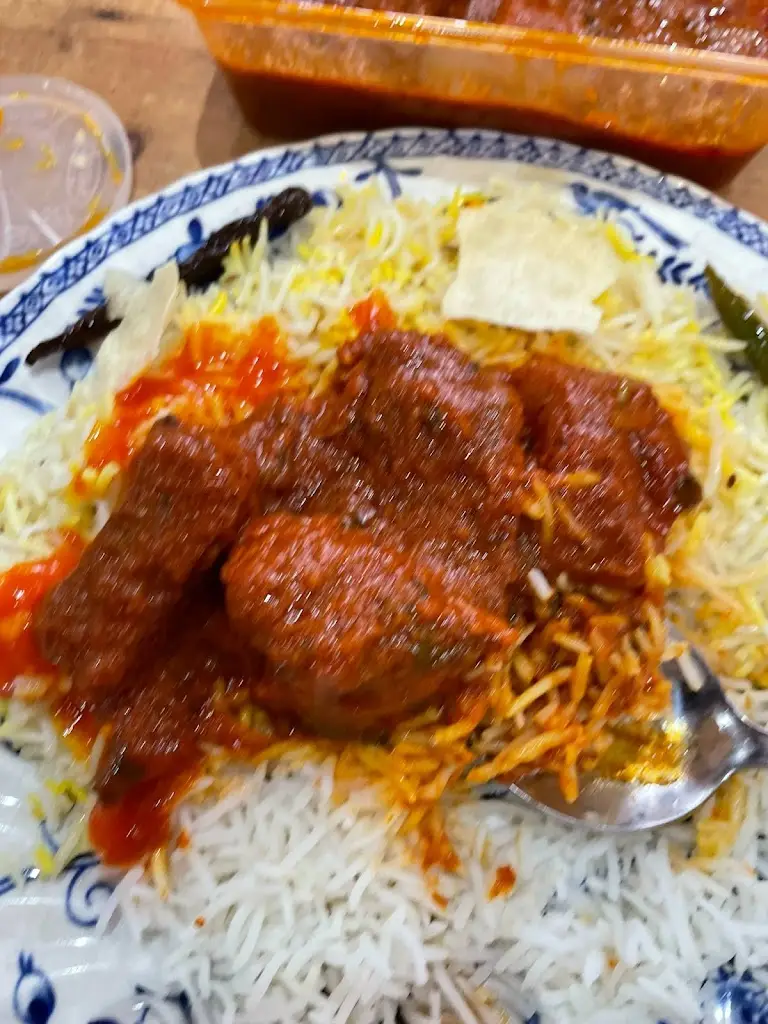 Keren Hayles_The Burj at The Bell (West Overton)_Marlborough_review