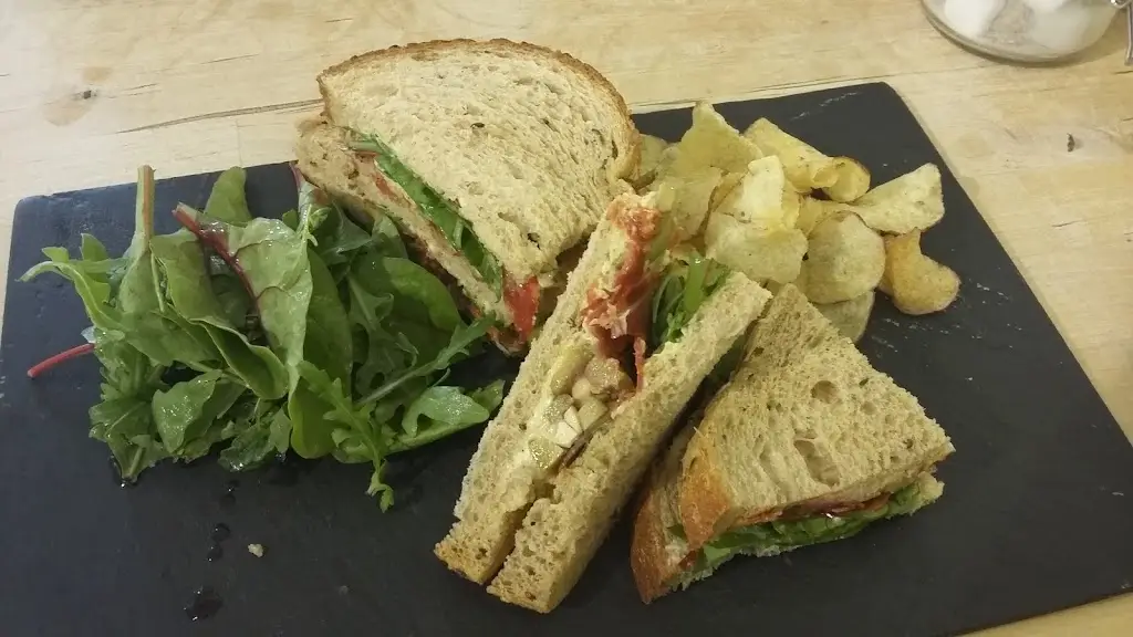 Menu_Dougie's_Barrowby_image_3