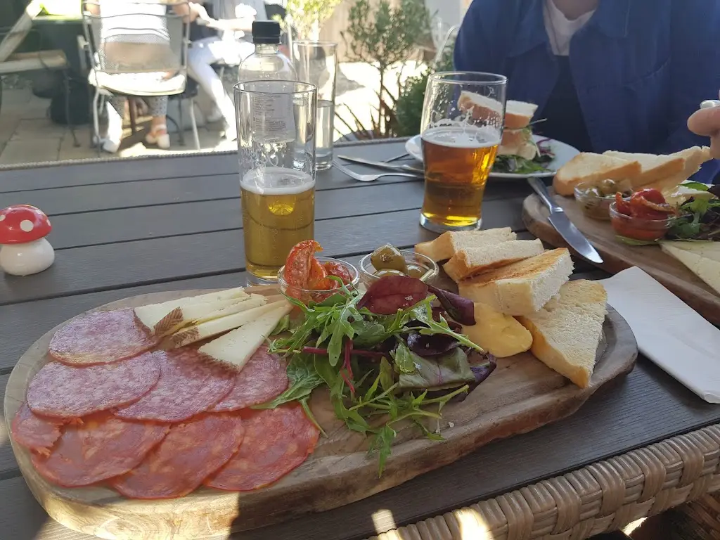 Menu_Dougie's_Barrowby_image_5