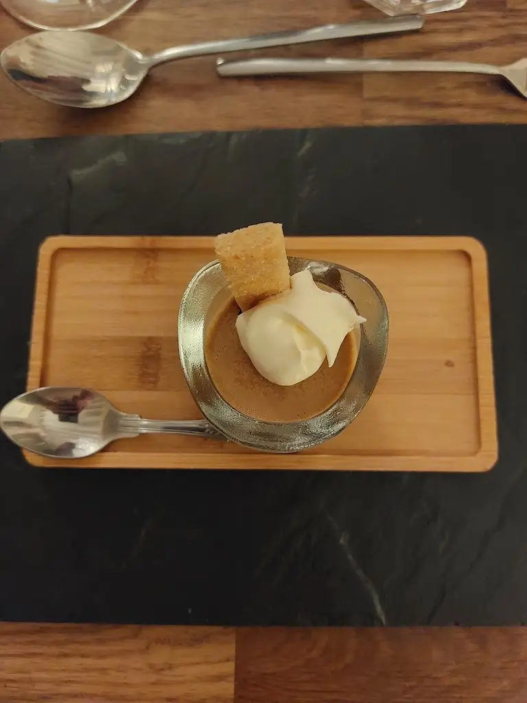 Menu_Dougie's_Barrowby_image_8