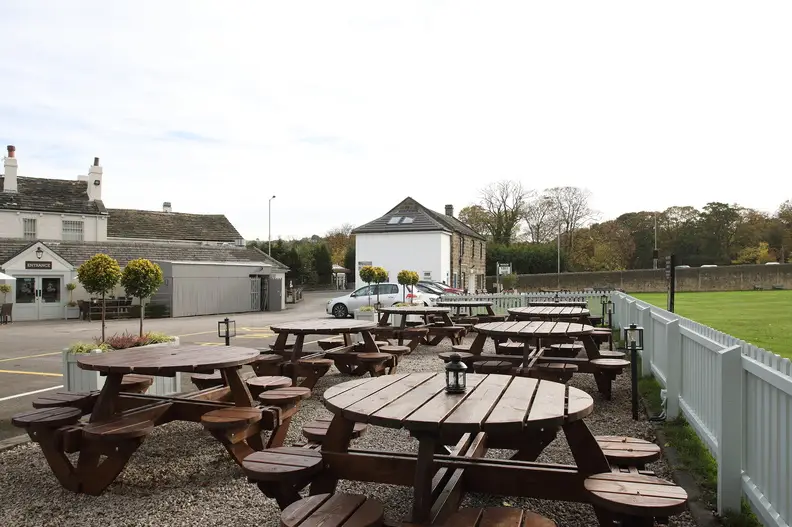 Fox Ilkley_Menston_slider_image_1