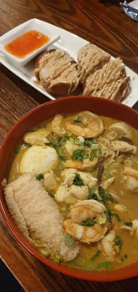 Donna B_The Unicorn Bar And Restaurant@ The west end inn_Melksham_review