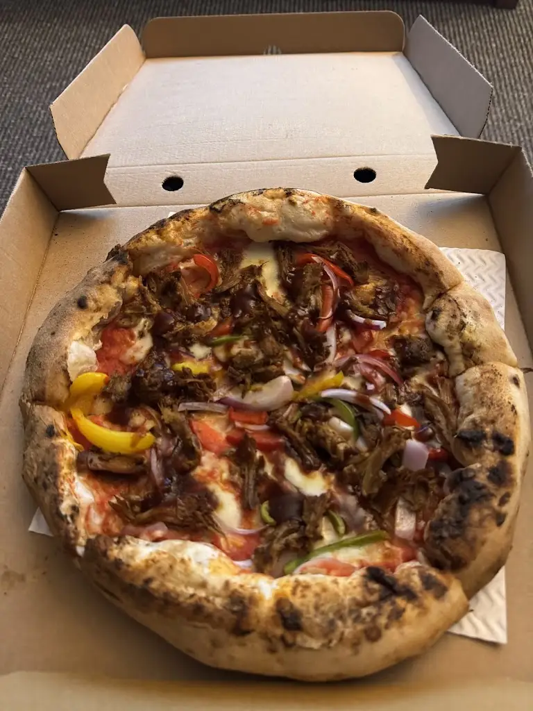 Cameron Firth_Chapel House Pizza Co_Barrowby_review
