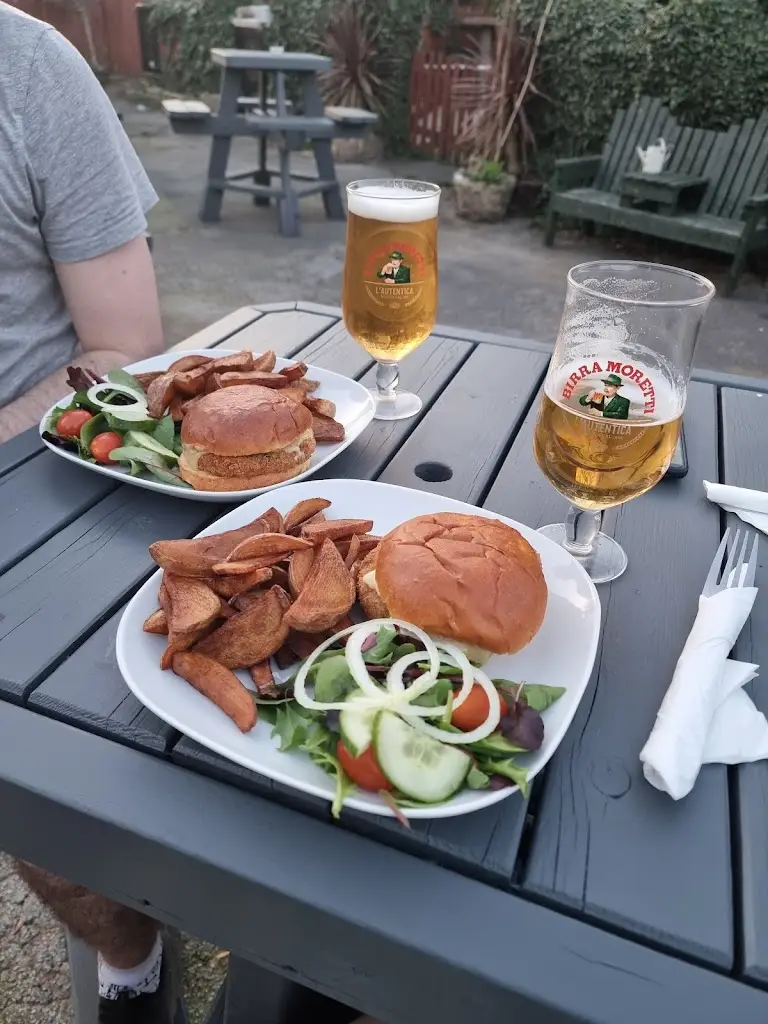 Menu_The Commercial_Methley_image_6