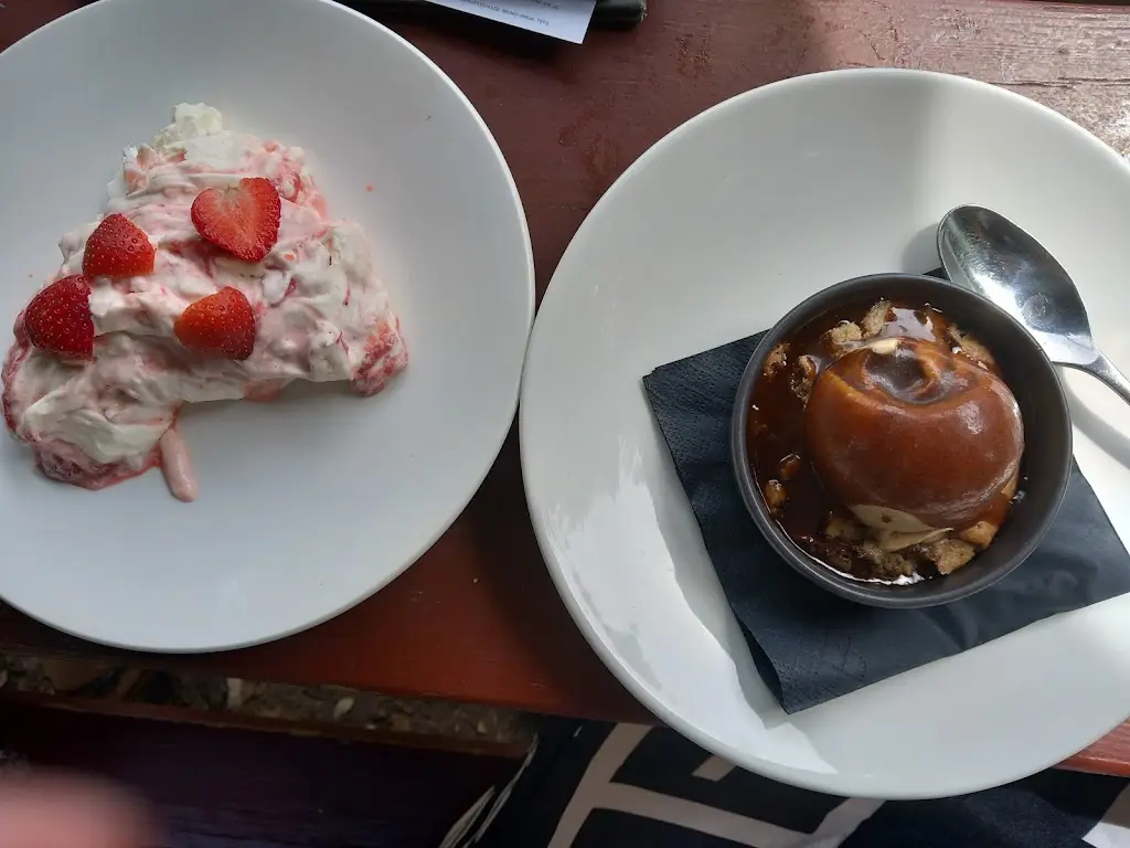 Karen Baker_Banyers House_Melbourn_recensione