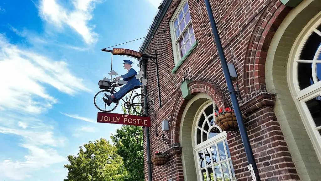 Kevin P Buxton_Jolly Postie_Meldreth_review