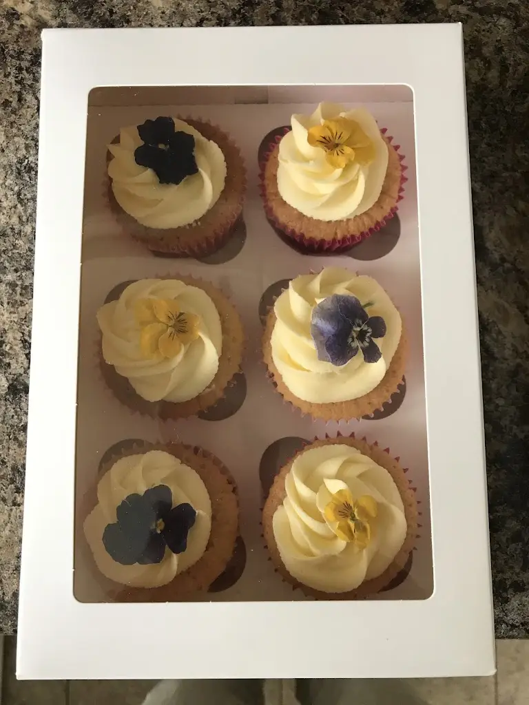 Farley Sue_Pump House Bakes_Middle Winterslow_review