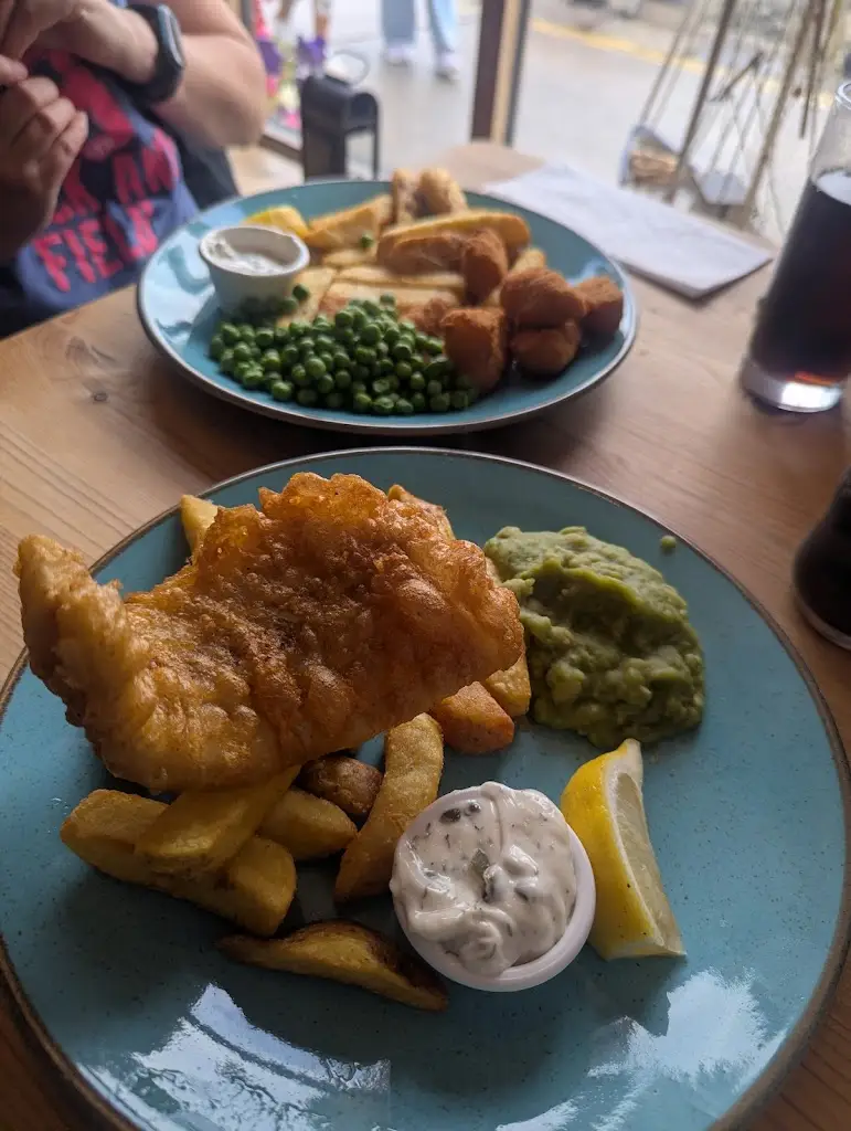 Richard Webb_Harbour Tavern_Mevagissey_review