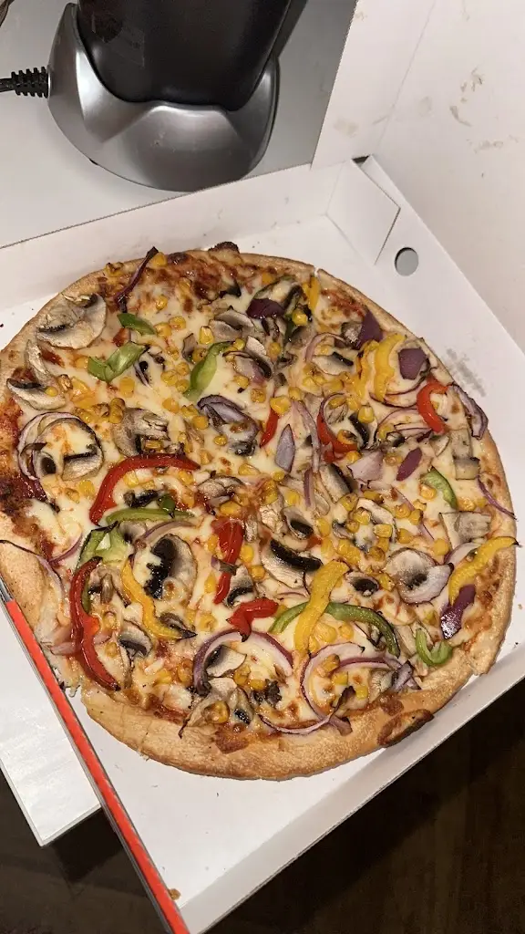 Pizza Plus_Metheringham_slider_image_2