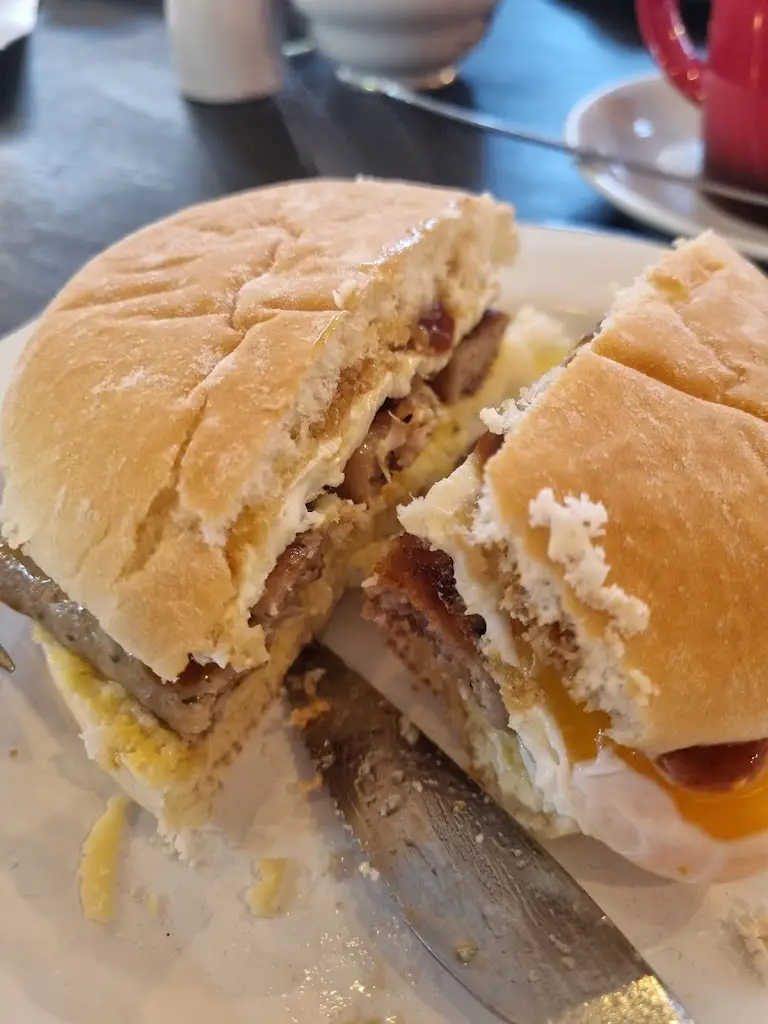 Kara McEnaney_drinks & bites at 35_Middlewich_review