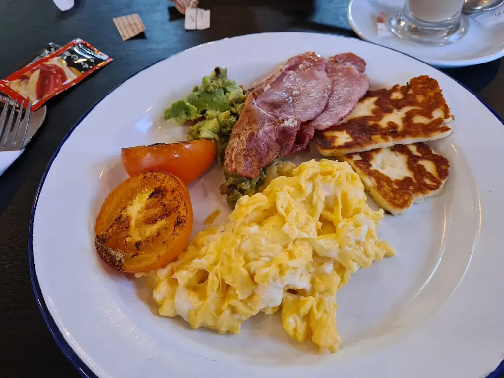 Sarah Heath_drinks & bites at 35_Middlewich_review