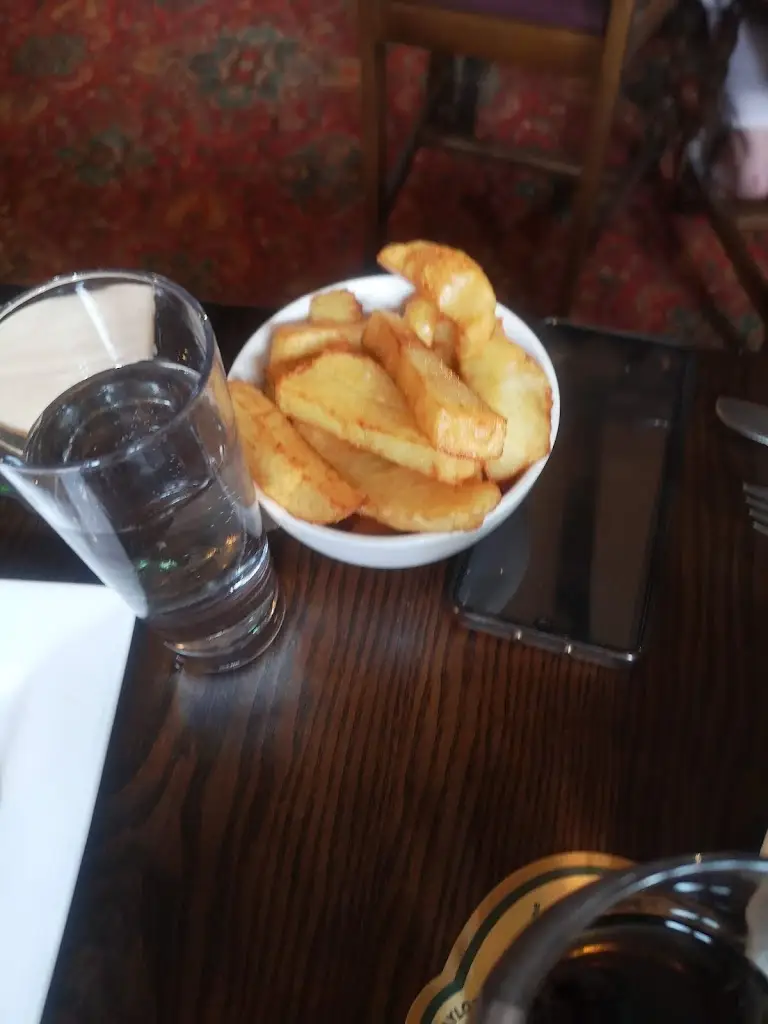 Laura Josephs_The Manvers Arms_Mexborough_review