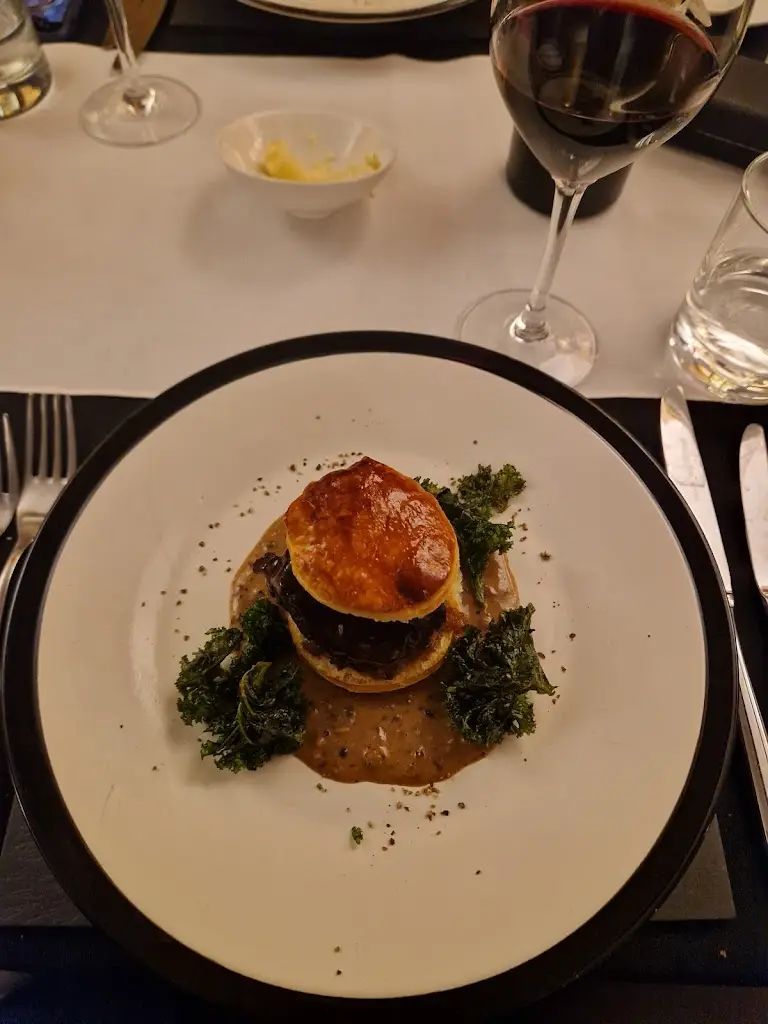 Gavin Pitt_Cassons Restaurant_Barnham_recensione