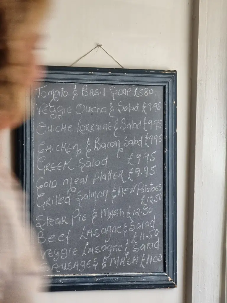 Menu_Cucina di Amalfi_Minchinhampton_image_3