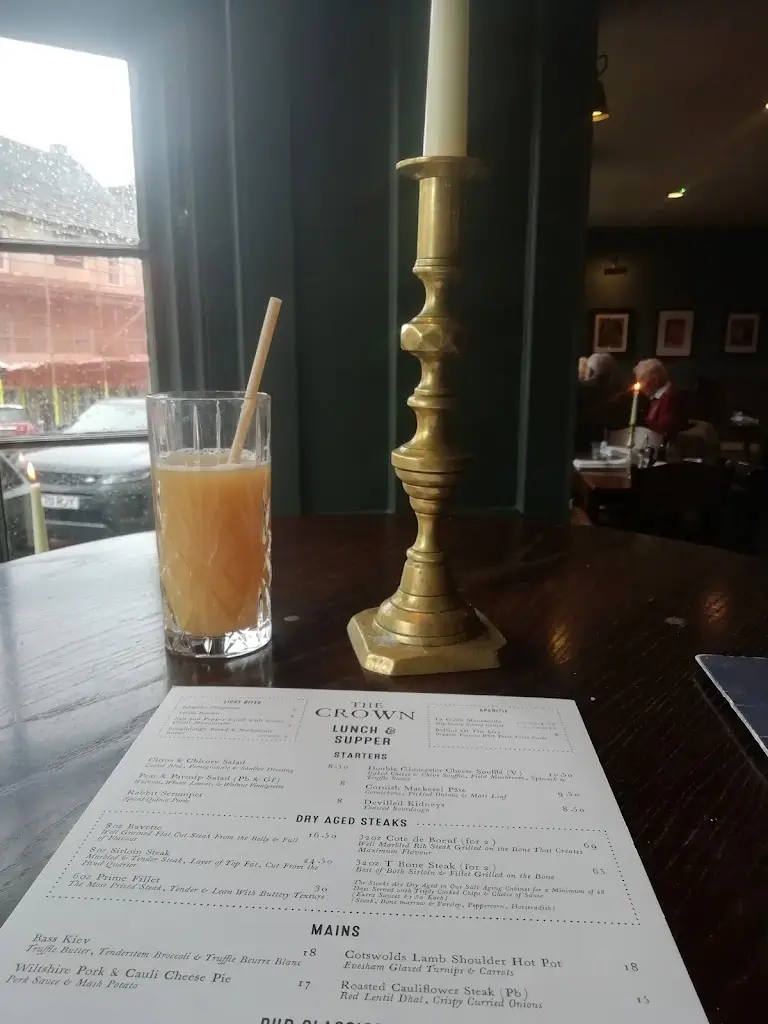 Menu_The Crown_Minchinhampton_image_3